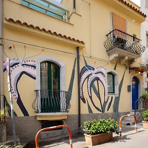 29 Center Taormina